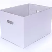 Škatla kartonska arhivska 450X325X295mm z ročaji + pokrov gladka bela Škatla kartonska arhivska 450X325X295mm z ročaji + pokrov gladka bela